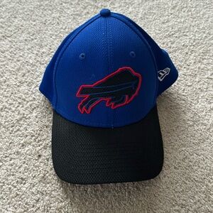 Buffalo Bills youth New Era hat.
